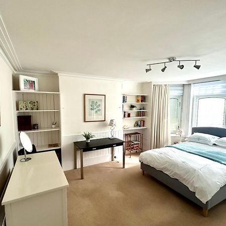 Spacious Comfortable Flat With Free Parking In East Finchley, Muswell Hill & Close To Alexandra Palace Londyn Zewnętrze zdjęcie