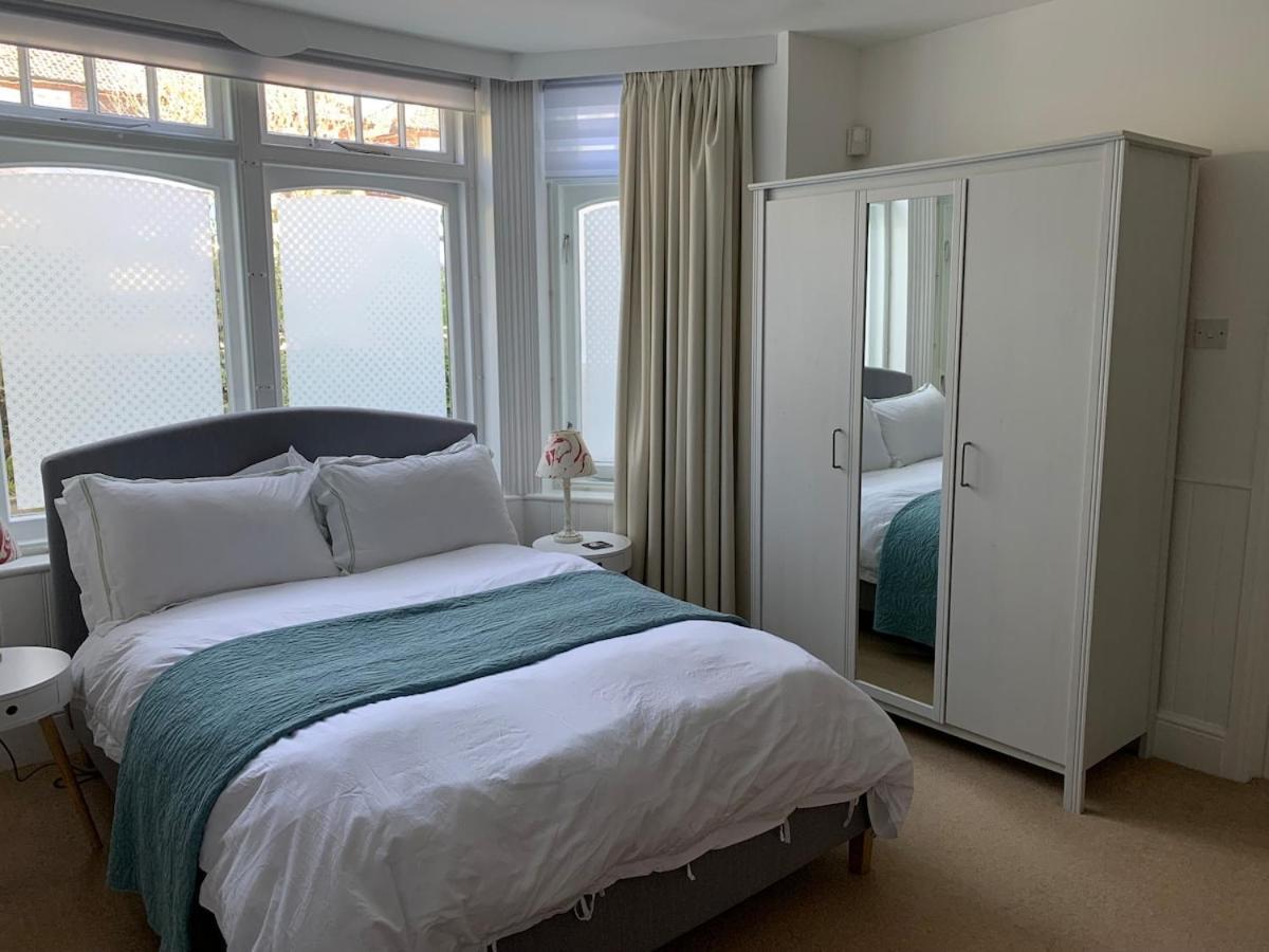 Spacious Comfortable Flat With Free Parking In East Finchley, Muswell Hill & Close To Alexandra Palace Londyn Zewnętrze zdjęcie